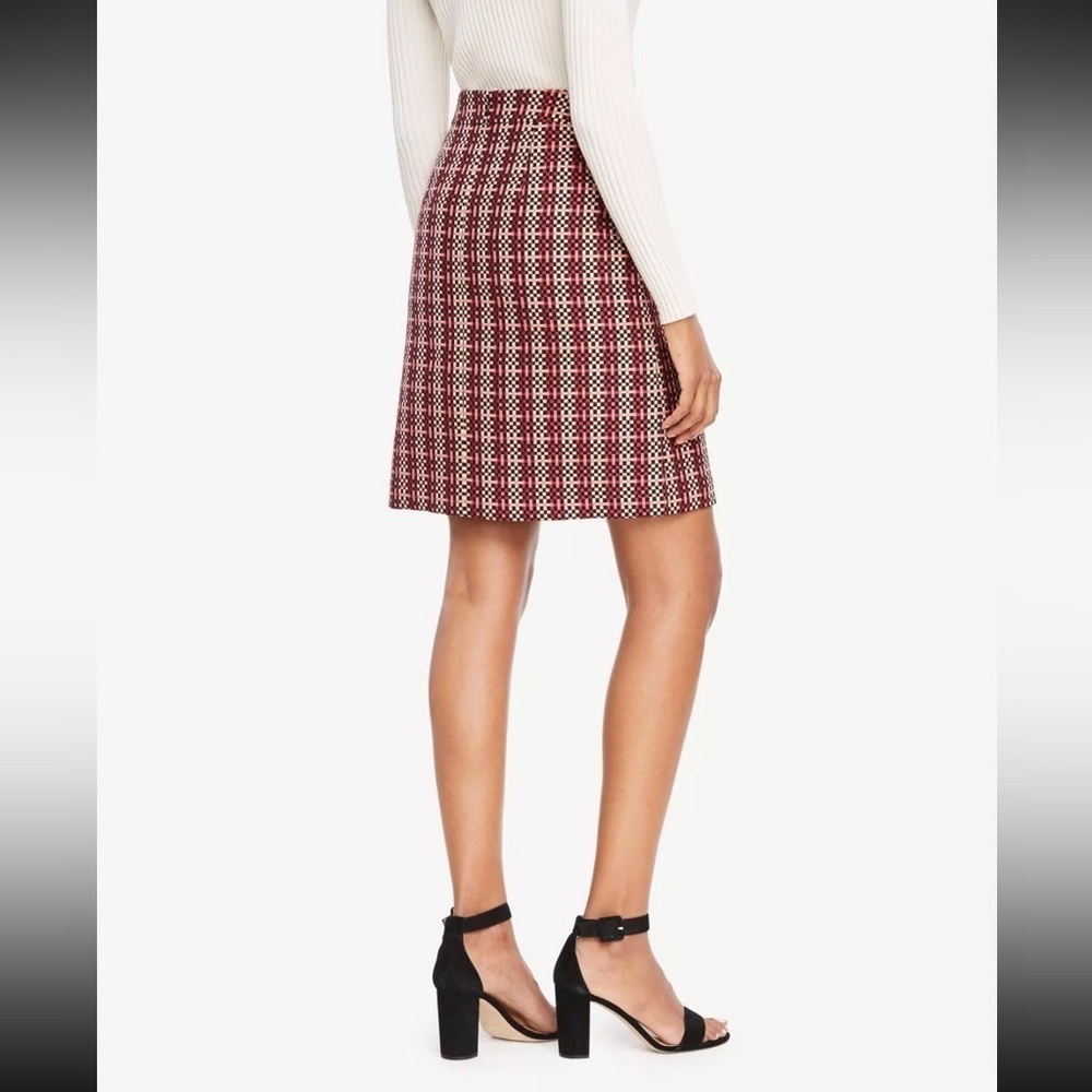 Ann Taylor Black & Pink Grid Jacquard Skirt - Picture 3 of 8